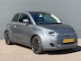 Fiat 500e 42 kWh Icon | 1e Eigenaar | Skydome dak | 17 Inch | LED | Stoelverwarming | Camera | Sensoren Voor + Achter | Adaptive Cruise Control |