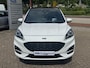 Ford Kuga 2.5 PHEV ST-Line X | SCI | 225pk | Adaptieve Cruise | Panoramadak | Winterpack | Head up Display | Rode Remklauwen | 19 inch velgen