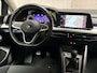 Volkswagen Golf 1.5 TSI Sport (4 CILINDER, APPLE CARPLAY, GROOT NAVI, STUUR/STOELVERWARMING, KEYLESS, GETINT GLAS, PARKEERSENSOREN, NIEUWE APK, NIEUWSTAAT)