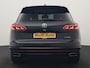 Volkswagen Touareg 3.0 TSi 4MOTION R PHEV 462pk Dealer O.H. | Luchtvering | Trekhaak Af Fabriek | Panodak | Adaptive Cruise | Lederen Sportstoelen Memory & Verwarmd | Camera | 21"L.M | Stuur Verwarmd | Keyless | Apple Carplay | Blis | Plug In Hybrid |