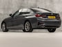 BMW 3-Serie 318i Sportline 156Pk Automaat (VIRTUAL COCKPIT, DEALER ONDERHOUDEN, GROOT NAVI, LEDER, ZWART HEMEL, SPORTSTOELEN, GETINT GLAS, SFEERVERLICHTING, PARKEERSENSOREN, NIEUWE APK, NIEUWSTAAT)