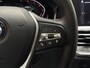 BMW 3-Serie 318i Sport Line 156Pk Automaat (VIRTUAL COCKPIT, DEALER ONDERHOUDEN, GROOT NAVI, LEDER, ZWART HEMEL, SPORTSTOELEN, GETINT GLAS, SFEERVERLICHTING, PARKEERSENSOREN, NIEUWE APK, NIEUWSTAAT)