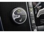 Volvo V40 T3 Polar+ Sport | Lichtmetalen Velgen 17" | Lederenbekleding | Harman/Kardon Audiosysteem | Electronic Climate Controle | Voorstoelen Verwarmend | Cruise Control | Leyless Entry+ Keyless Start | LED koplampen | Navigatiesysteem Full Map + Hard Disk | Panoramadak |