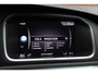 Volvo V40 T3 Polar+ Sport | Lichtmetalen Velgen 17" | Lederenbekleding | Harman/Kardon Audiosysteem | Electronic Climate Controle | Voorstoelen Verwarmend | Cruise Control | Leyless Entry+ Keyless Start | LED koplampen | Navigatiesysteem Full Map + Hard Disk | Panoramadak |