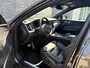 Volvo XC60 2.0 T6 Plug-in Hybrid AWD R-Design | Trekhaak | Panoramadak | Achteruitrijcamera | Keyless Entry | Navigatie | Sportstoelen | Stoelverwarming | Cruise Control Adaptief | Parkeersensoren |