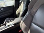 Volvo XC60 2.0 T6 Plug-in Hybrid AWD R-Design | Trekhaak | Panoramadak | Achteruitrijcamera | Keyless Entry | Navigatie | Sportstoelen | Stoelverwarming | Cruise Control Adaptief | Parkeersensoren |