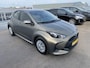 Toyota Yaris 1.5 Hybrid Active Nederlandse auto, Apple CarPlay/Android Auto navigatie, adaptieve cruise control, achteruitrij camera,