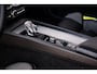Volvo XC60 2.0 T6 Plug-in hybrid AWD Plus Dark | Trekhaak | Long range | Donker Glas | Adaptieve Cruise Control | Parkeer Camera | Panoramadak | Stoel/stuurverwarming | Elektr. verstelbare voorstoelen | Sportstoelen |