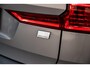 Volvo XC60 2.0 T6 Plug-in hybrid AWD Plus Dark | Trekhaak | Long range | Donker Glas | Adaptieve Cruise Control | Parkeer Camera | Panoramadak | Stoel/stuurverwarming | Elektr. verstelbare voorstoelen | Sportstoelen |