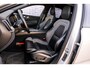 Volvo XC60 2.0 T6 Plug-in hybrid AWD Plus Dark | Trekhaak | Long range | Donker Glas | Adaptieve Cruise Control | Parkeer Camera | Panoramadak | Stoel/stuurverwarming | Elektr. verstelbare voorstoelen | Sportstoelen |