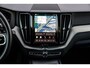 Volvo XC60 2.0 T6 Plug-in hybrid AWD Plus Dark | Trekhaak | Long range | Donker Glas | Adaptieve Cruise Control | Parkeer Camera | Panoramadak | Stoel/stuurverwarming | Elektr. verstelbare voorstoelen | Sportstoelen |