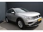 Volkswagen Tiguan 1.5 TSI ACT Comfortline Business - RIJKLAAR - NAVIGATIE - PDC - TREKHAAK - 2e EIGENAAR