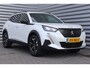 Peugeot 2008 1.2 PURETECH 130PK ALLURE PACK AUTOMAAT / NAVI / LEDER / CLIMA / LED / PDC / 17" LMV / CAMERA / KEYLESS / WINTERPAKKET / ADAPT. CRUISECONTROL / NIEUWSTAAT !!