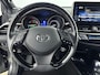 Toyota C-HR / C-HR+ 1.8 Hybrid Executive | Dodehoek detectie | JBL | Navigatie | Stoel-/stuurverwarming | Parkeersensoren voor/achter | Keyless | Adaptive Cruise | Clima | Camera | 18 inch