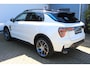 Lynk & Co 01 1.5 | 360° camera | Panorama dak | Besturdersstoel elektrisch verstelbaar met memory | Stoelverwarming | Schuif/kantel dak | Adaptive cruise | Keyless entry/start | Dodehoek detector | Elektrisch bedienbare achterklep | Draadloze telefoonlader | Apple CarPlay/Android Auto | Virtueel dashboard | Lane assist | Infinity audio |