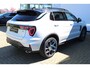 Lynk & Co 01 1.5 | 360° camera | Panorama dak | Besturdersstoel elektrisch verstelbaar met memory | Stoelverwarming | Schuif/kantel dak | Adaptive cruise | Keyless entry/start | Dodehoek detector | Elektrisch bedienbare achterklep | Draadloze telefoonlader | Apple CarPlay/Android Auto | Virtueel dashboard | Lane assist | Infinity audio |