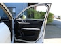 Lynk & Co 01 1.5 | 360° camera | Panorama dak | Besturdersstoel elektrisch verstelbaar met memory | Stoelverwarming | Schuif/kantel dak | Adaptive cruise | Keyless entry/start | Dodehoek detector | Elektrisch bedienbare achterklep | Draadloze telefoonlader | Apple CarPlay/Android Auto | Virtueel dashboard | Lane assist | Infinity audio |