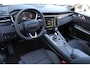 Lynk & Co 01 1.5 | 360° camera | Panorama dak | Besturdersstoel elektrisch verstelbaar met memory | Stoelverwarming | Schuif/kantel dak | Adaptive cruise | Keyless entry/start | Dodehoek detector | Elektrisch bedienbare achterklep | Draadloze telefoonlader | Apple CarPlay/Android Auto | Virtueel dashboard | Lane assist | Infinity audio |