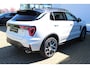 Lynk & Co 01 1.5 | 360° camera | Panorama dak | Besturdersstoel elektrisch verstelbaar met memory | Stoelverwarming | Schuif/kantel dak | Adaptive cruise | Keyless entry/start | Dodehoek detector | Elektrisch bedienbare achterklep | Draadloze telefoonlader | Apple CarPlay/Android Auto | Virtueel dashboard | Lane assist | Infinity audio |