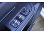 Lynk & Co 01 1.5 | 360° camera | Panorama dak | Besturdersstoel elektrisch verstelbaar met memory | Stoelverwarming | Schuif/kantel dak | Adaptive cruise | Keyless entry/start | Dodehoek detector | Elektrisch bedienbare achterklep | Draadloze telefoonlader | Apple CarPlay/Android Auto | Virtueel dashboard | Lane assist | Infinity audio |