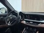 Alfa Romeo Stelvio 2.0 T AWD Super - 280PK - PANORAMADAK- SPORTSTOELEN - HARMAN KARDON