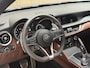 Alfa Romeo Stelvio 2.0 T AWD Super - 280PK - PANORAMADAK- SPORTSTOELEN - HARMAN KARDON