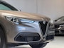 Alfa Romeo Stelvio 2.0 T AWD Super - 280PK - PANORAMADAK- SPORTSTOELEN - HARMAN KARDON