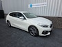 BMW 1-Serie 118i High Executive / Camera / stuur en stoel verw. / Carplay