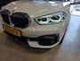 BMW 1-Serie 118i High Executive / Camera / stuur en stoel verw. / Carplay