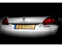 Peugeot 2008 1.6 120 PK VTi Féline | Clima | Hoge zit / instap | | Pdc | Panorama dak | Getint Glas | Cruise | 17 Inch Lmv |
