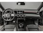 Mercedes-Benz A-klasse 180 Business Solution AMG Camera CarPlay Black Pack 18"