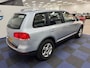 Volkswagen Touareg 3.2 V6 / WINTERSET / NETTE AUTO / NAP / RIJDT SCHAKELT GOED
