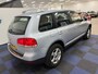 Volkswagen Touareg 3.2 V6 / WINTERSET / NETTE AUTO / NAP / RIJDT SCHAKELT GOED
