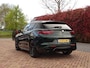 Alfa Romeo Stelvio 2.2d Customized Verde Visconti | Carplay | 20 inch | Leer | ETC.