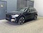 Volvo XC60 T6 Plug-in hybrid Ultra Black Edition | Luchtvering | Bowers&Wilkins | Massage+Ventilatie | Gelamineerd Glas | 22 Inch