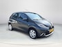 Toyota Aygo 1.0 VVT-i x-play **NAVIGATIE/ AIRCO/ BEGRENZER**
