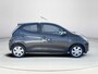 Toyota Aygo 1.0 VVT-i x-play **NAVIGATIE/ AIRCO/ BEGRENZER**