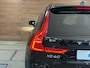 Volvo XC60 2.0 T6 Plug-in hybrid AWD Plus Dark | Pano | Winterpakket | Trekhaak elektr.| 360 camera | 20Inch | BOMVOL