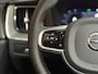 Volvo XC60 2.0 T6 Plug-in hybrid AWD Plus Dark | Pano | Winterpakket | Trekhaak elektr.| 360 camera | 20Inch | BOMVOL