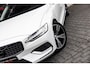 Volvo V60 2.0 T8 AWD R-Design, 390 PK, Pano, ACC, LED, Sportstoelen!