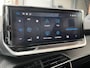 Peugeot e-2008 Allure Pack EV 3-FASEN 50kWh 136pk | SCHUIF/KANTELDAK | 360° CAMERA | STOELVERW. | ALL SEASON | CRUISE | DAB+ | NAVI |