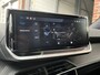 Peugeot e-2008 Allure Pack EV 3-FASEN 50kWh 136pk | SCHUIF/KANTELDAK | 360° CAMERA | STOELVERW. | ALL SEASON | CRUISE | DAB+ | NAVI |