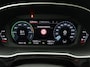 Audi Q3 45 TFSi e 245 Pk Automaat S-Line | Trekhaak | Panorama dak | Stoelverwarming | Adaptive Cruise | Stoelverwarming | Camera | CarPlay | 19 Inch Navigatie | 54.289 Km !!