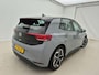 Volkswagen ID.3 Pro S 77 kWh 204 PK| Origineel Nederlands | 1e Eigenaar | Dealeronderhouden | Navigatie Pro | Achteruitrijcamera | Stoelverwarming | Stuurwielverwarming | Parkeersensoren