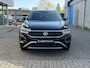 Volkswagen T-Roc 1.5 TSI Life 150 Pk | Navi-Carplay | Clima | Camera | Cruise | 16".
