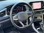 Volkswagen T-Roc 1.5 TSI Life 150 Pk | Navi-Carplay | Clima | Camera | Cruise | 16".