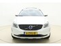 Volvo XC60 2.0 T5 FWD Ocean Race 245pk | Panorama dak | Elektrische stoelen | Verwarmde voorruit | Stoelverwarming | Handsfree kofferklep | Camera | Lederen bekleding | Afneembare trekhaak | 1.600kg trekgewicht | NL auto