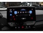 Volkswagen ID.3 Life 58 kWh 204 PK, Stoelverwarming, Stuurverwarming, Adap. Cruise Control