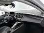 Peugeot 408 1.2 Hybrid Allure 145pk Automaat | Navigatie | Climate Control | Adaptieve Cruise Control | Achteruitrijcamera | LED | Keyless Entry/Start | 19" LMV | Keyless Entry/Start | Apple Carplay/Android Auto |