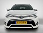 Toyota Avensis Touring Sports 1.8 VVT-i Executive Business Premium Automaat | Trekhaak | Parkeersensoren |